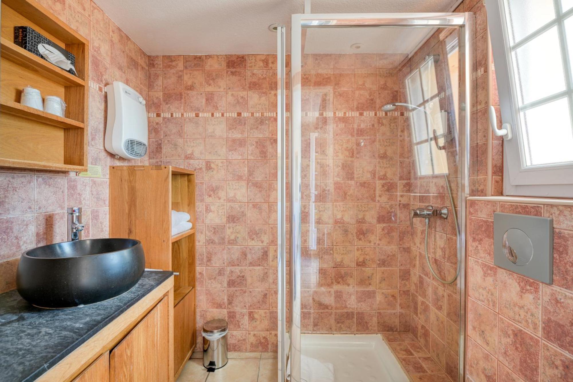 סן-מקסים Hotel La Nartelle מראה חיצוני תמונה