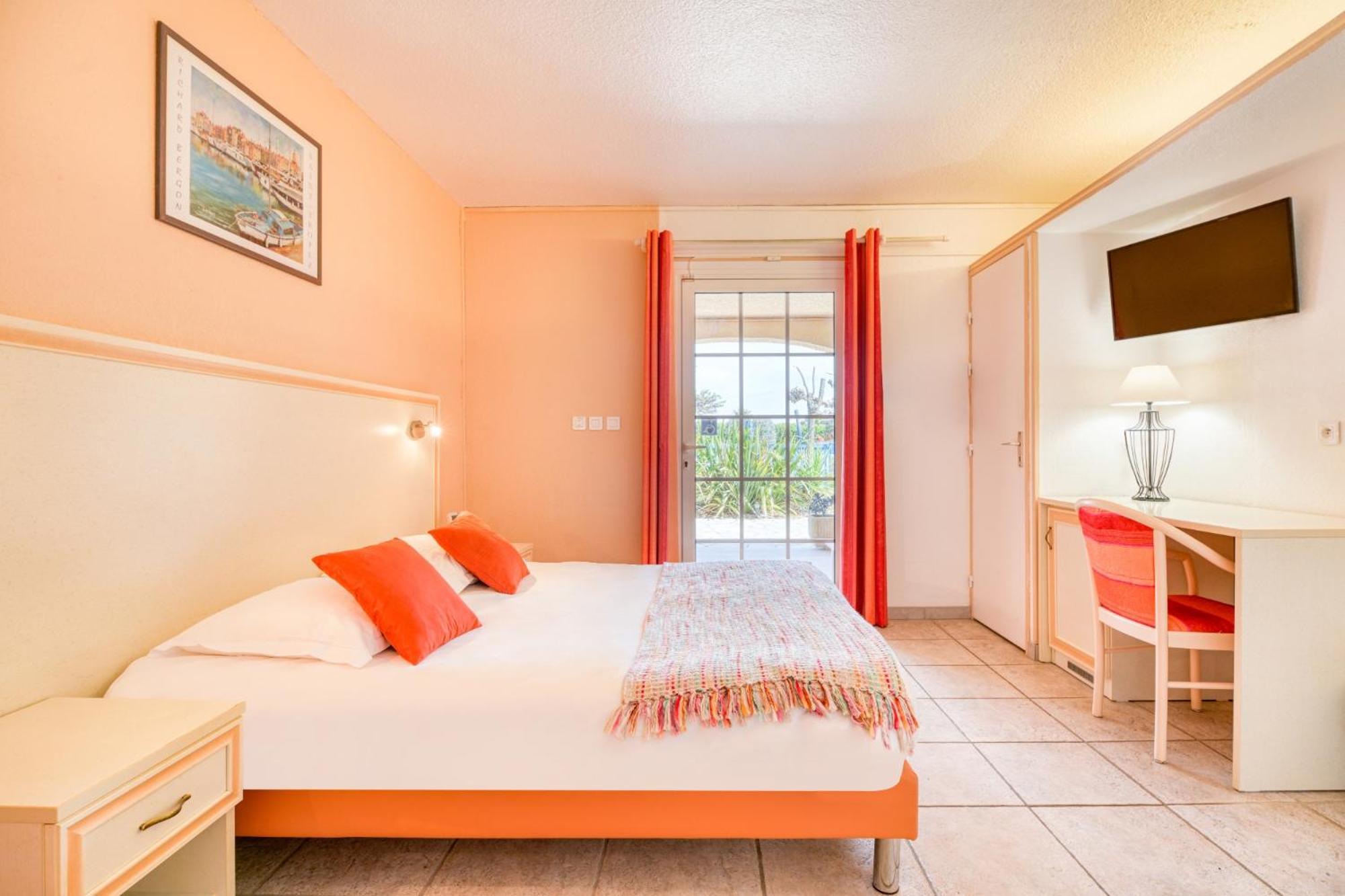סן-מקסים Hotel La Nartelle מראה חיצוני תמונה
