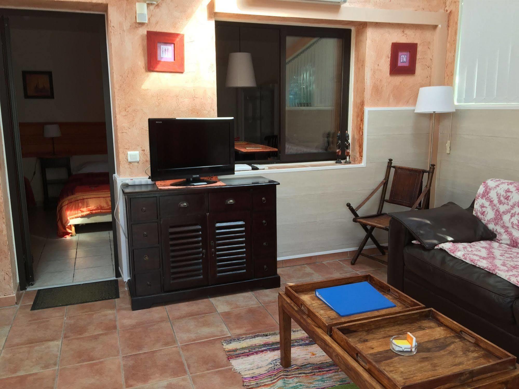 סן-מקסים Hotel La Nartelle מראה חיצוני תמונה