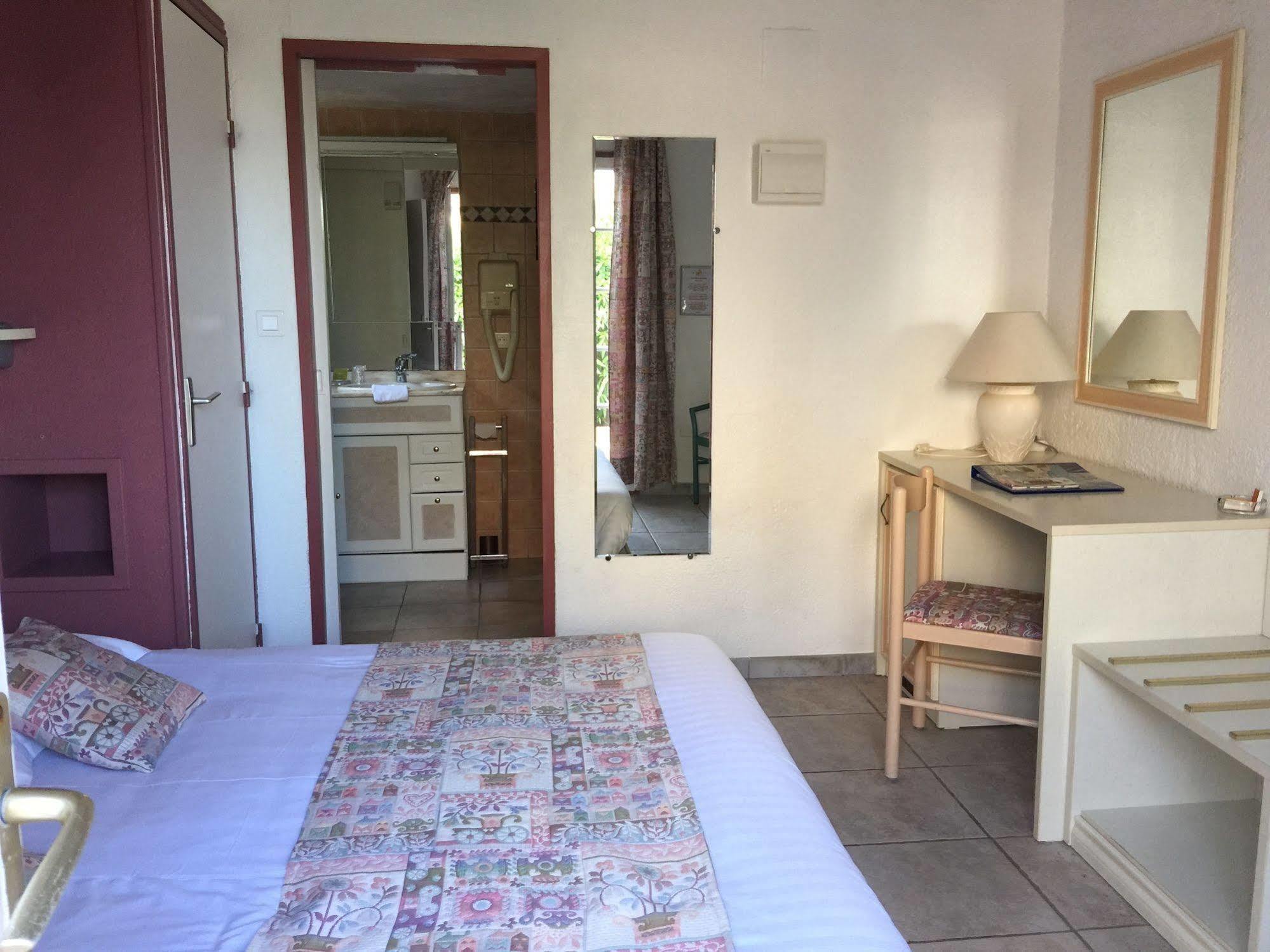 סן-מקסים Hotel La Nartelle מראה חיצוני תמונה